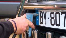 Decreto Sicurezza, stop ai “furbetti” delle auto con targa estera