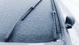 Auto in inverno: come trattare il parabrezza e i tergicristalli