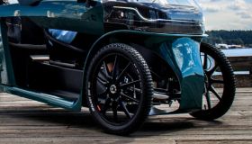 La e-bike che si trasforma in una micro car