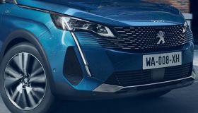 Peugeot 5008, nuovo design per il SUV di successo a 7 posti: test-drive