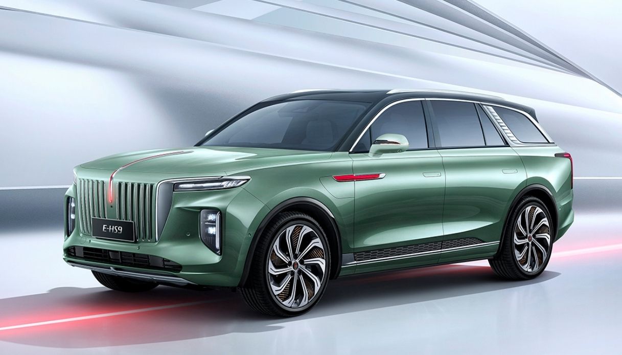 Hongqi E-HS9 il nuovo SUV elettrico cinese