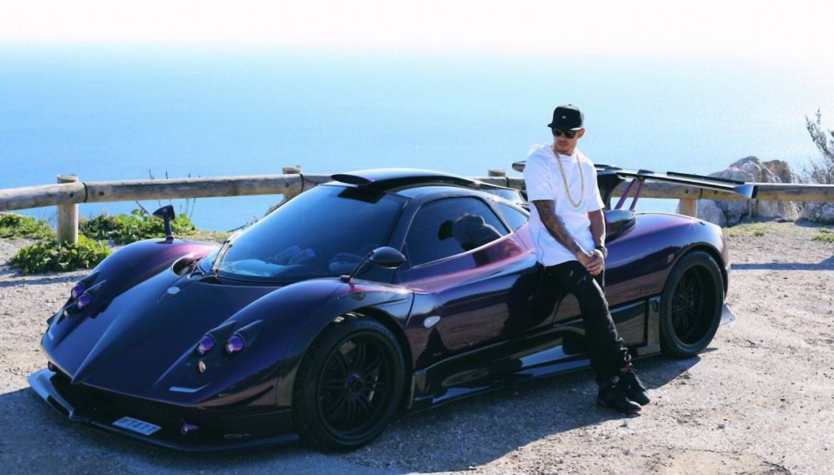 Lewis Hamilton vende la sua Zonda