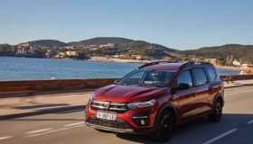 Dacia Jogger, il nuovo crossover low-cost a 7 posti