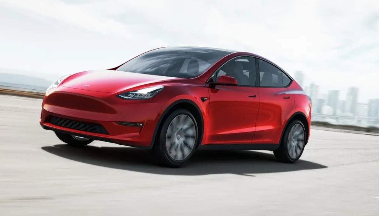 Tesla Model Y, in Italia l'entry level