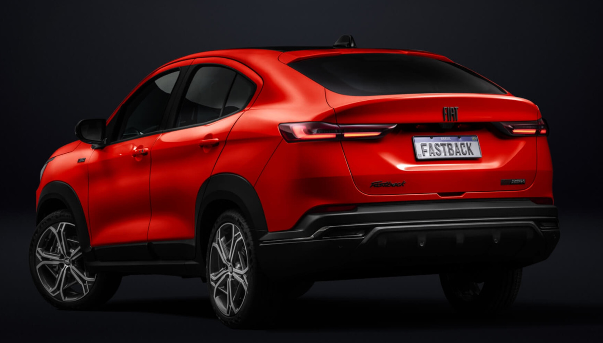 Fiat Fastback, svelato il nuovo SUV coupé