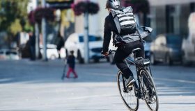Quali sono i rischi di pedalare senza luci sulla bici