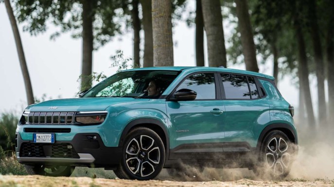 Il baby SUV Jeep è anche a benzina