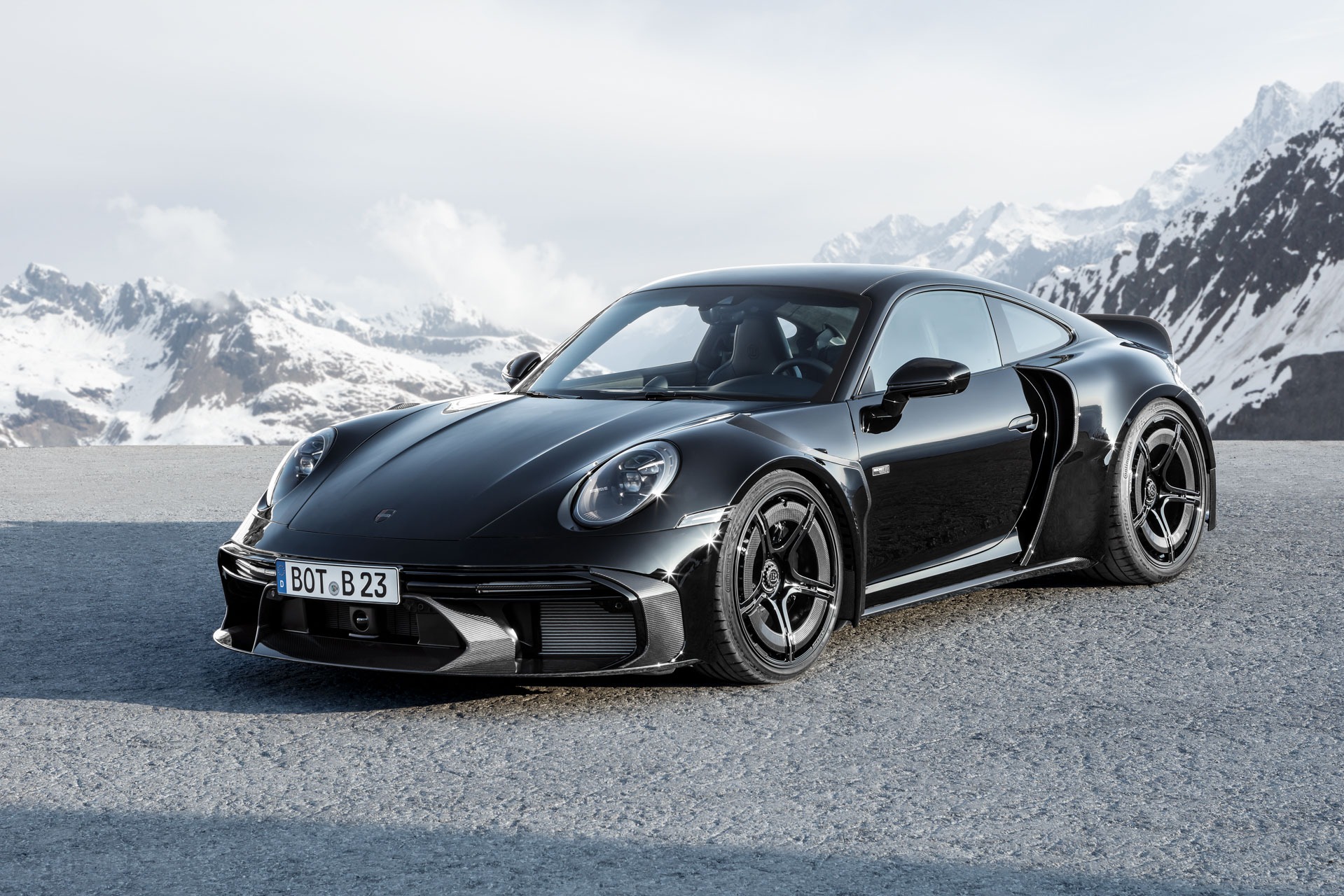  La Porsche 911 viene trasformata da Brabus nella nuova 900 Rocket R “1 of 25” Limited Edition