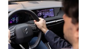 Stellantis presenta l’offerta dei servizi connessi