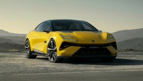 Lotus Emeya, la Hyper GT nata in pista a suo agio anche sulla strada