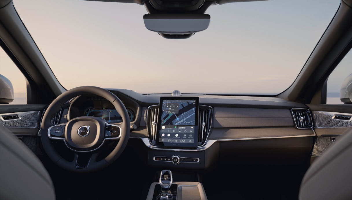 Volvo XC90, massima sicurezza con le tecnologie ausiliarie