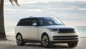 Range Rover SV Candeo, la novità si ispira all’alba di Miami